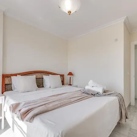 Cozy 2 Bdrm W Sea Views Next To Puerto Banus Apartment Marbella