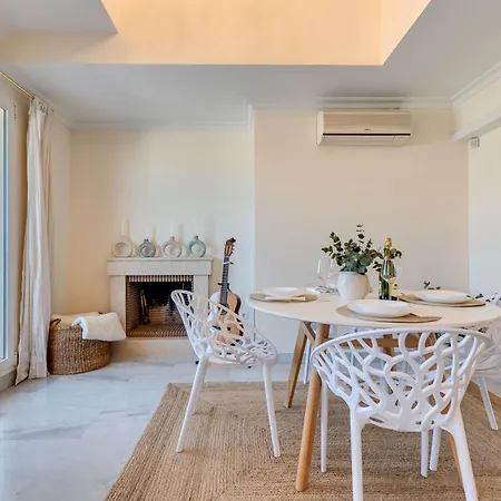 Apartment Cozy 2 Bdrm W Sea Views Next To Puerto Banus Marbella