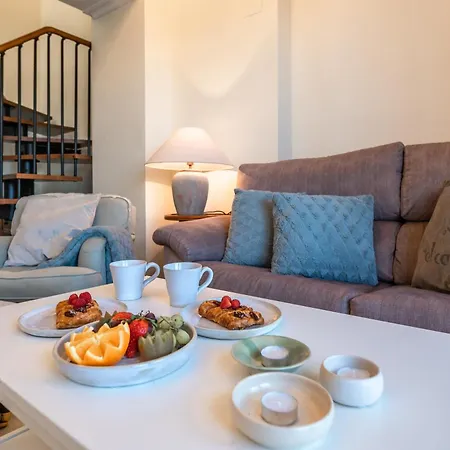 Cozy 2 Bdrm W Sea Views Next To Puerto Banus *