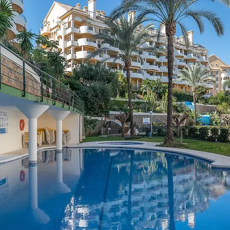 Cozy 2 Bdrm W Sea Views Next To Puerto Banus Marbella